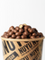 Geröstete Jumbo-Erdnüsse im Kakaomantel, vegan